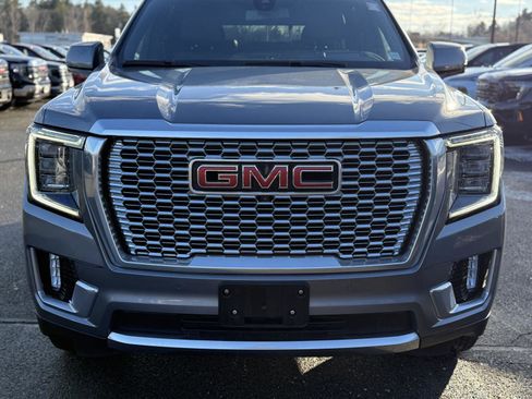 Used 2022 GMC Yukon Denali image 2