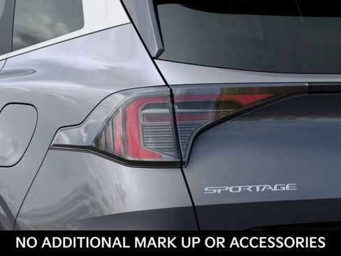 New 2026 Kia Sportage LX image 11
