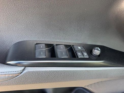 Used 2026 Toyota Camry XLE FWD image 17