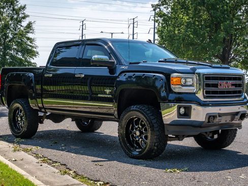 Used 2014 GMC Sierra 1500 SLT w/ SLT Preferred Package AWD/4WD image 4