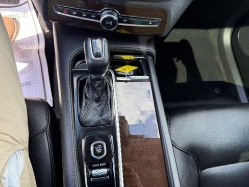 Used 2019 Volvo XC90 T6 Momentum w/ Advanced Package image 26