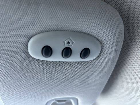 Used 2022 Ford Edge Titanium image 17