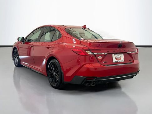 Used 2025 Toyota Camry SE w/ Convenience Package FWD image 6