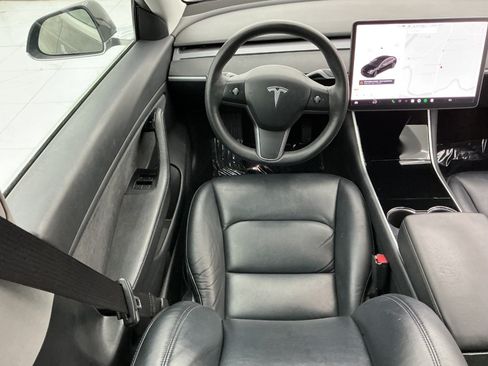 Used 2018 Tesla Model 3 Mid Range RWD image 31