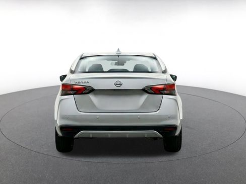 Used 2025 Nissan Versa SV FWD image 8
