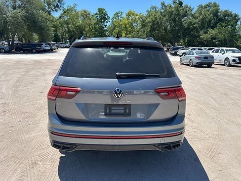 Used 2024 Volkswagen Tiguan SE R-Line image 18