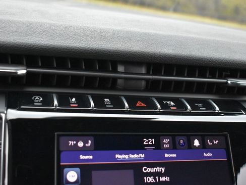 New 2025 Jeep Grand Cherokee Altitude AWD/4WD image 22