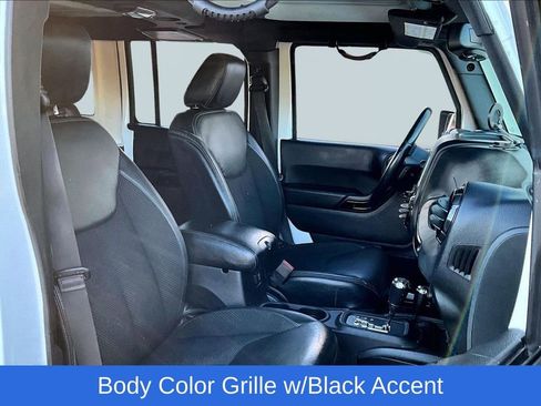 Used 2017 Jeep Wrangler Unlimited Sahara image 20