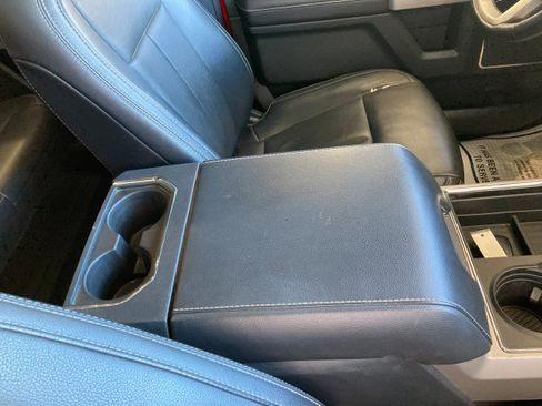 Used 2022 Ford F350 Lariat w/ Lariat Ultimate Package AWD/4WD image 8