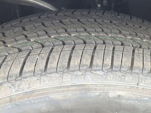 New 2026 GMC Yukon Denali w/ Sun & Power Step Package image 17