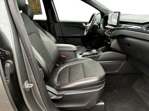 Used 2024 Ford Escape ST-Line w/ Tech Pack #1 AWD/4WD image 17