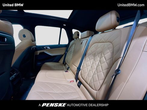 Used 2024 BMW X5 xDrive50e w/ M Sport Package AWD/4WD image 13