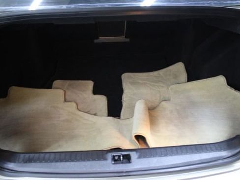 Used 2010 INFINITI M35 w/ Technology Pkg RWD image 16