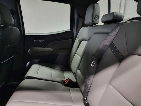 New 2026 Chevrolet Colorado ZR2 AWD/4WD image 13