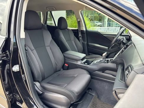 Used 2024 Subaru Outback Premium AWD/4WD image 8