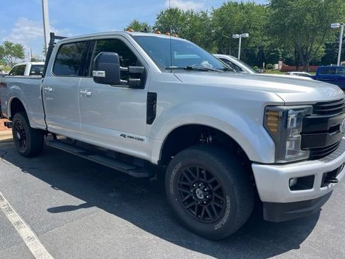 Used 2019 Ford F350 Lariat AWD/4WD image 2