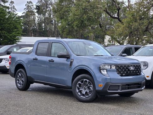 New 2026 Ford Maverick XLT image 2