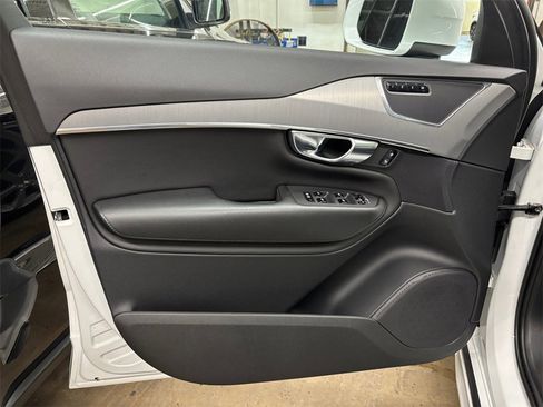 Certified 2023 Volvo XC90 B5 Core w/ Climate Package image 11
