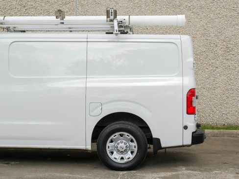 Used 2020 Nissan NV 2500 SV w/ Navigation Package image 17