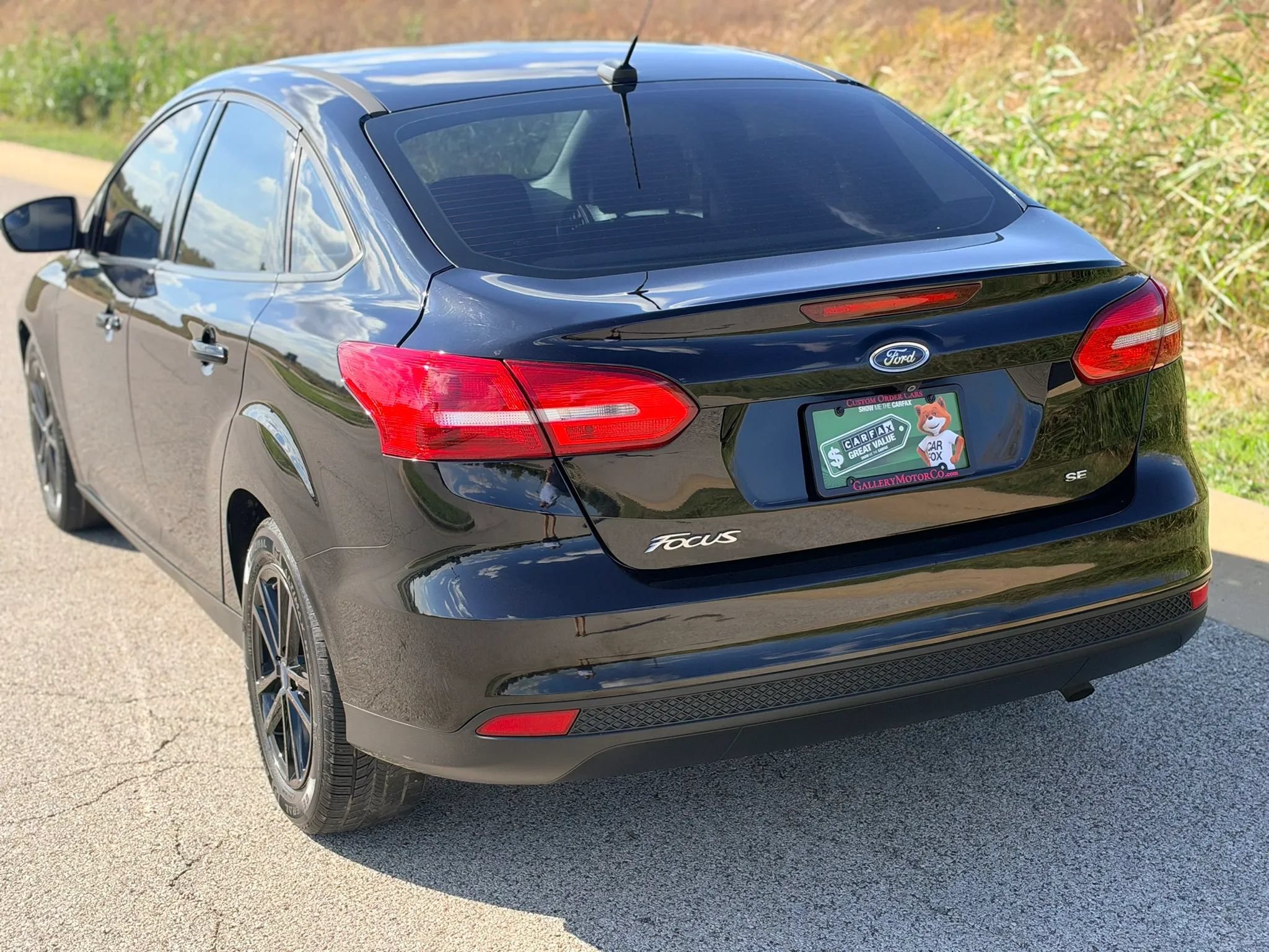 Used 2018 Ford Focus SE FWD image 13