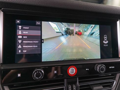 New 2026 Porsche Macan S AWD/4WD image 31