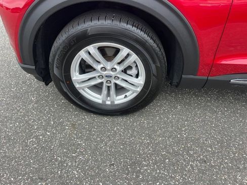 Certified 2022 Ford Explorer XLT w/ Equipment Group 202A image 29