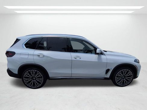 New 2026 BMW X5 xDrive40i AWD/4WD image 3