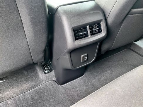 Used 2022 Chevrolet Equinox LT image 26