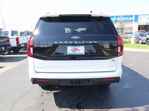 New 2025 Ford Expedition Max Active image 23