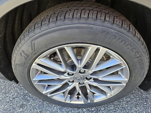 Used 2024 Acura MDX SH-AWD w/ Advance Package image 11