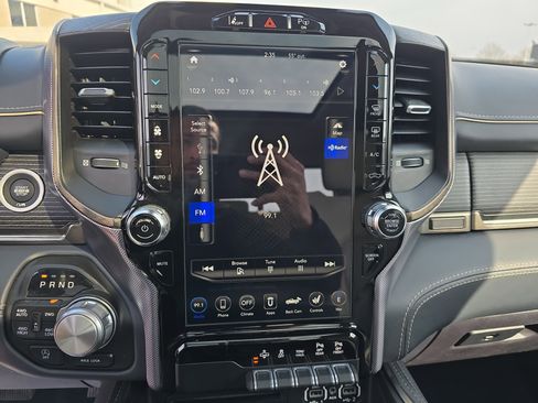 Used 2019 RAM 1500 Limited image 23