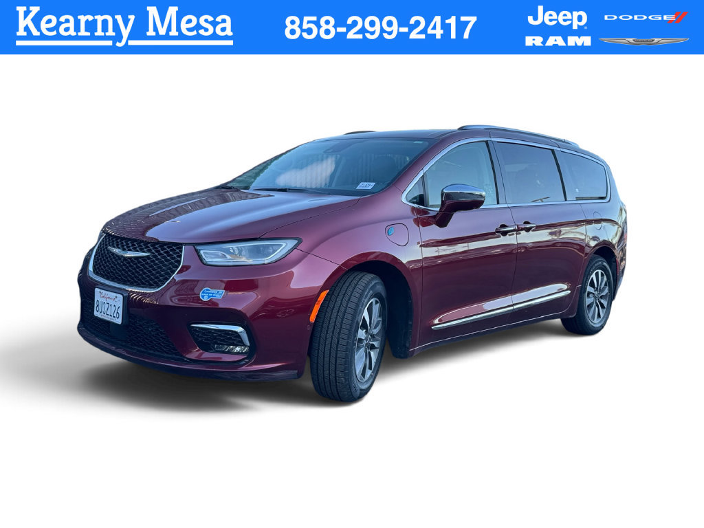 Used 2021 Chrysler Pacifica Limited w/ Uconnect Theater Family Group FWD image 1