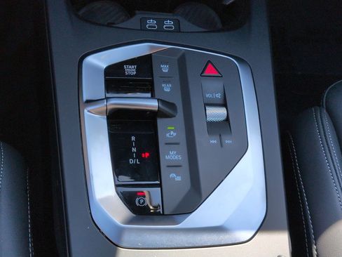 Used 2025 BMW 228i xDrive w/ Technology Package image 25