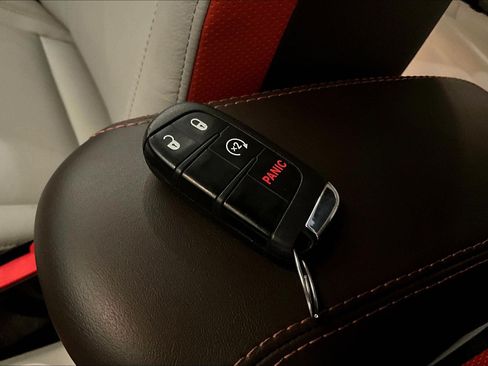 Used 2017 Jeep Renegade Limited AWD/4WD image 35