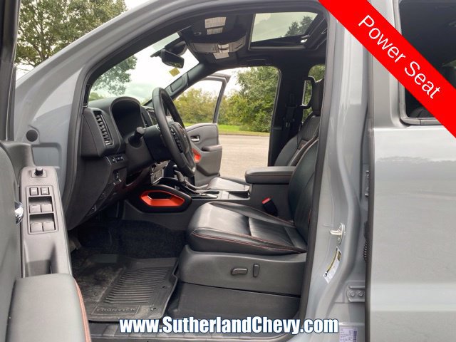 Used 2023 Nissan Frontier PRO-4X w/ Pro-4X Premium Package AWD/4WD image 19