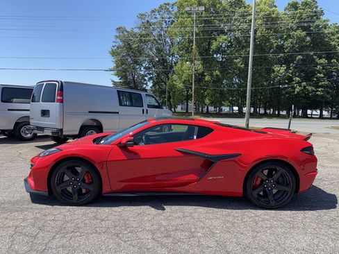 Used 2023 Chevrolet Corvette Z06 w/ Engine Appearance Package RWD image 2