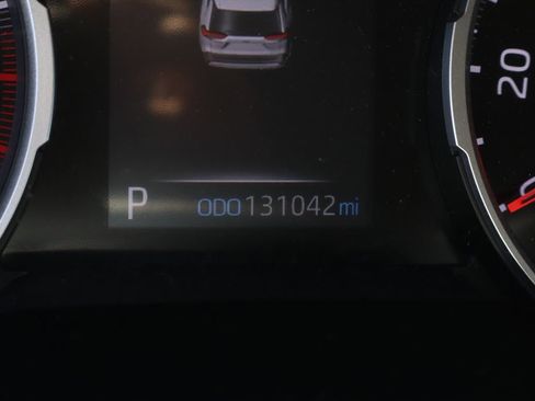 Used 2021 Toyota RAV4 LE AWD/4WD image 24