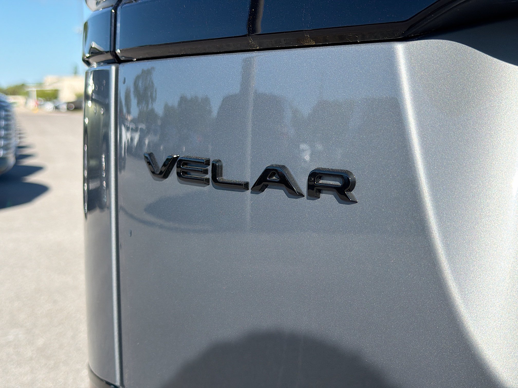 New 2026 Land Rover Range Rover Velar Dynamic SE AWD/4WD image 11