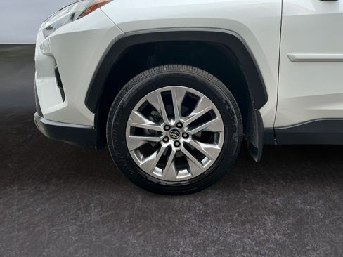 Used 2025 Toyota RAV4 XLE Premium FWD image 14