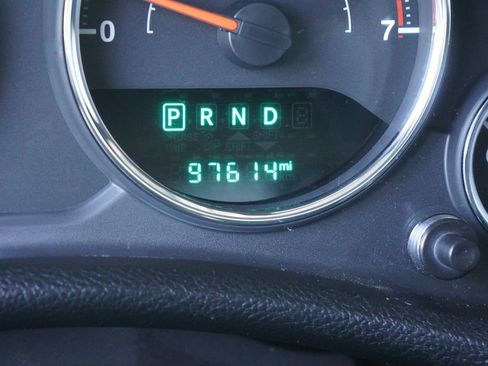 Used 2018 Jeep Wrangler Unlimited Sahara AWD/4WD image 18