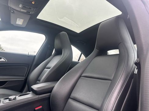 Used 2018 Mercedes-Benz CLA 250 4MATIC image 15