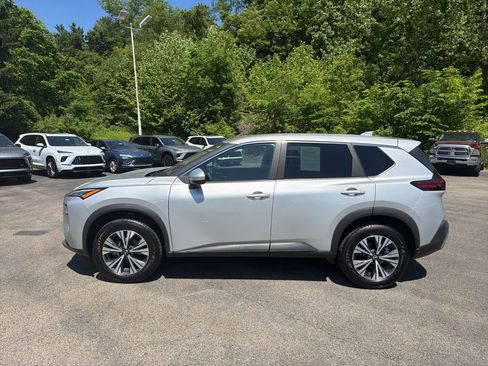 Used 2023 Nissan Rogue SV AWD/4WD image 6