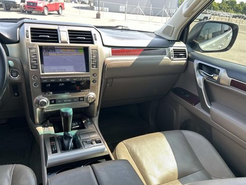 Used 2019 Lexus GX 460 Premium AWD/4WD image 21