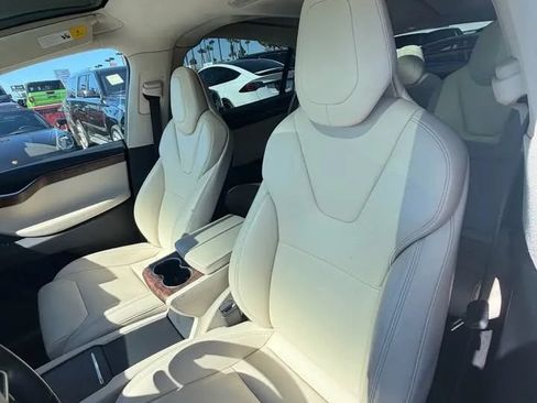 Used 2017 Tesla Model X 100D AWD/4WD image 9