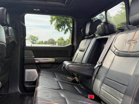 Used 2023 Ford F250 Platinum w/ FX4 Off-Road Package AWD/4WD image 22