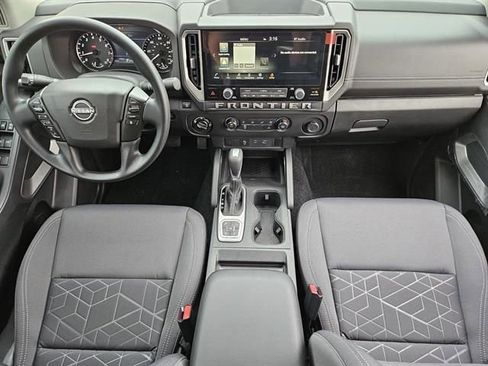 Used 2026 Nissan Frontier SV w/ Tow Package image 17