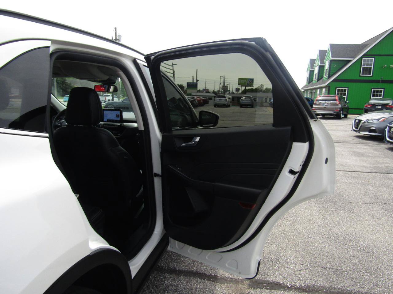 Used 2022 Ford Escape Titanium AWD/4WD image 21