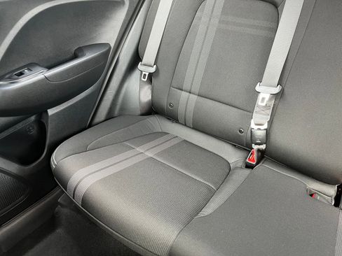 Used 2025 Hyundai Venue SEL FWD image 41