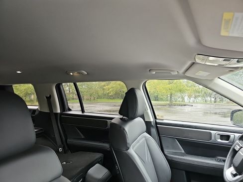 Used 2026 Hyundai Santa Fe SEL FWD image 13