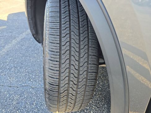 Used 2021 Ford Escape SE w/ Convenience Package image 26